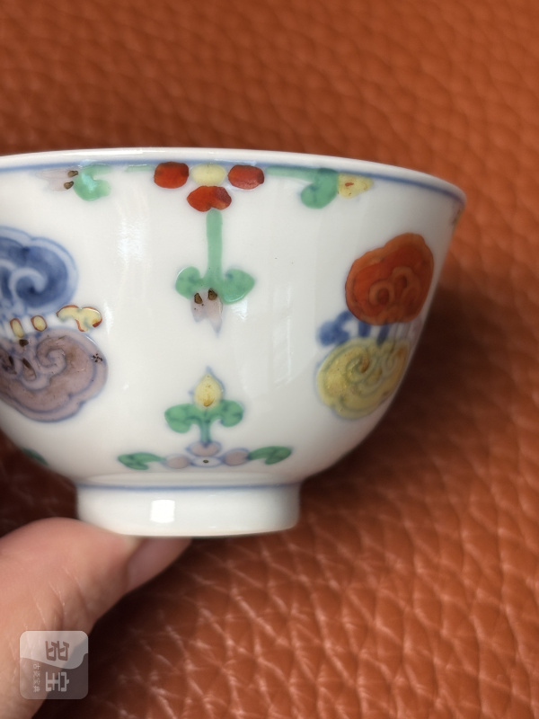 清雍正 斗彩灵芝纹杯一对（带老盒） - 图9